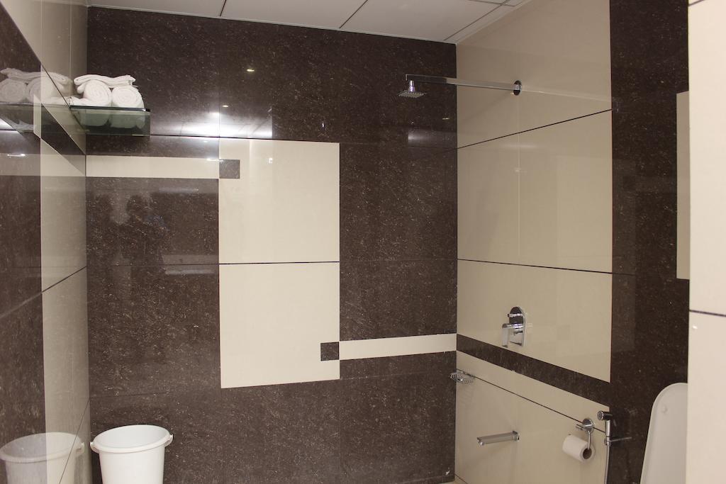 Hotel Magnum Inn Junagadh Eksteriør bilde