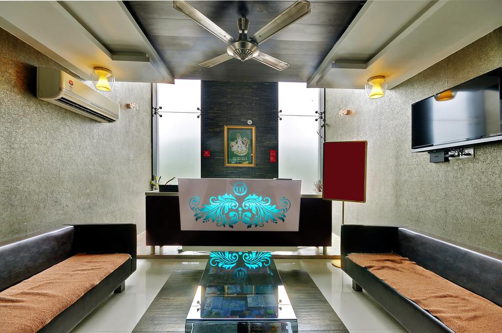 Hotel Magnum Inn Junagadh Eksteriør bilde