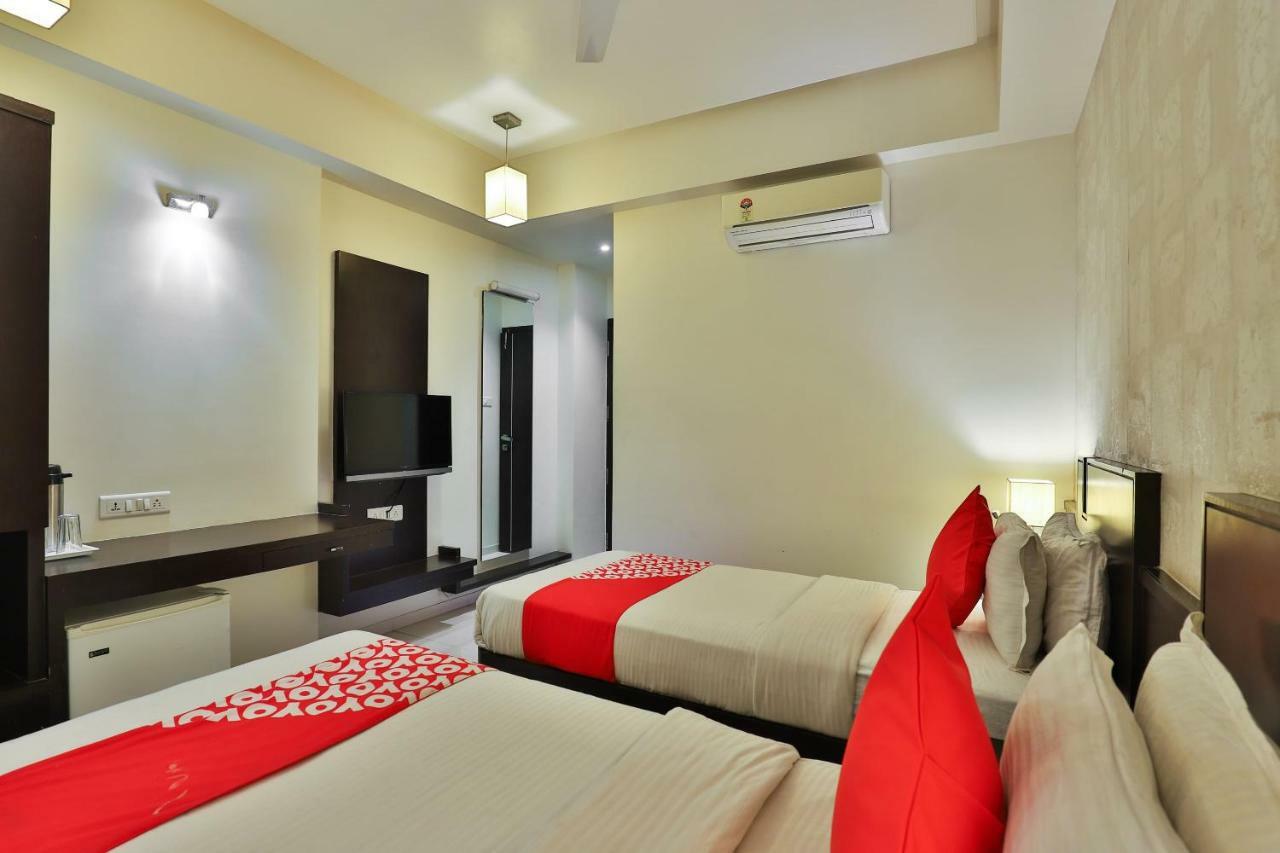 Hotel Magnum Inn Junagadh Eksteriør bilde