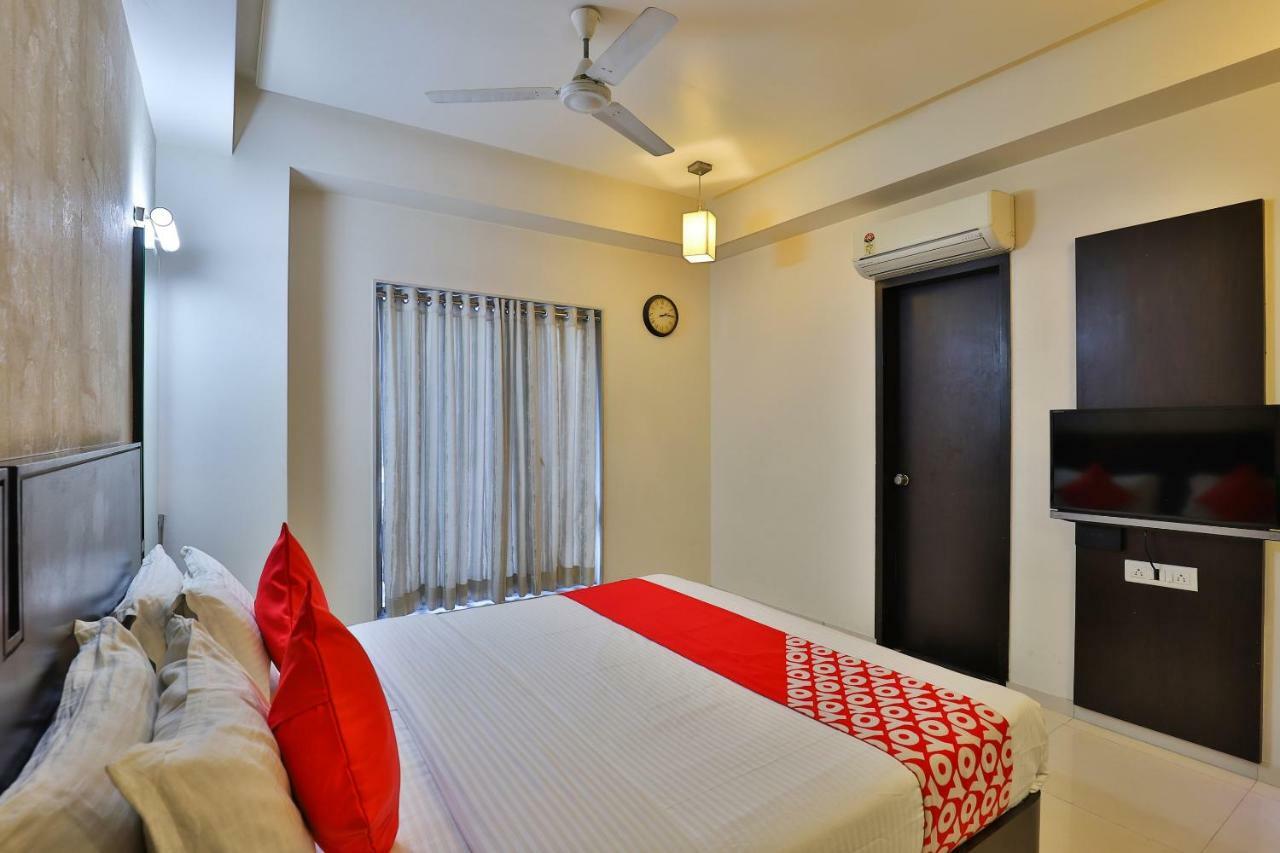 Hotel Magnum Inn Junagadh Eksteriør bilde